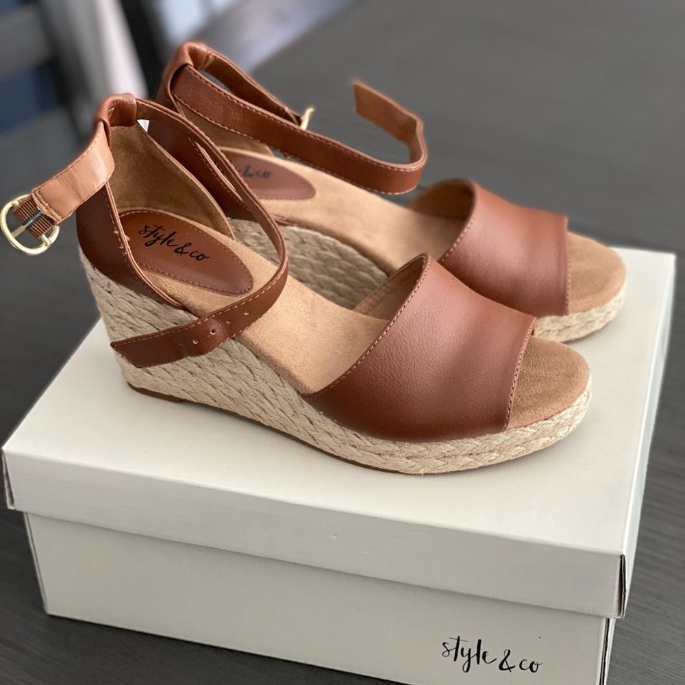 Shoes - Picture 2 of 2